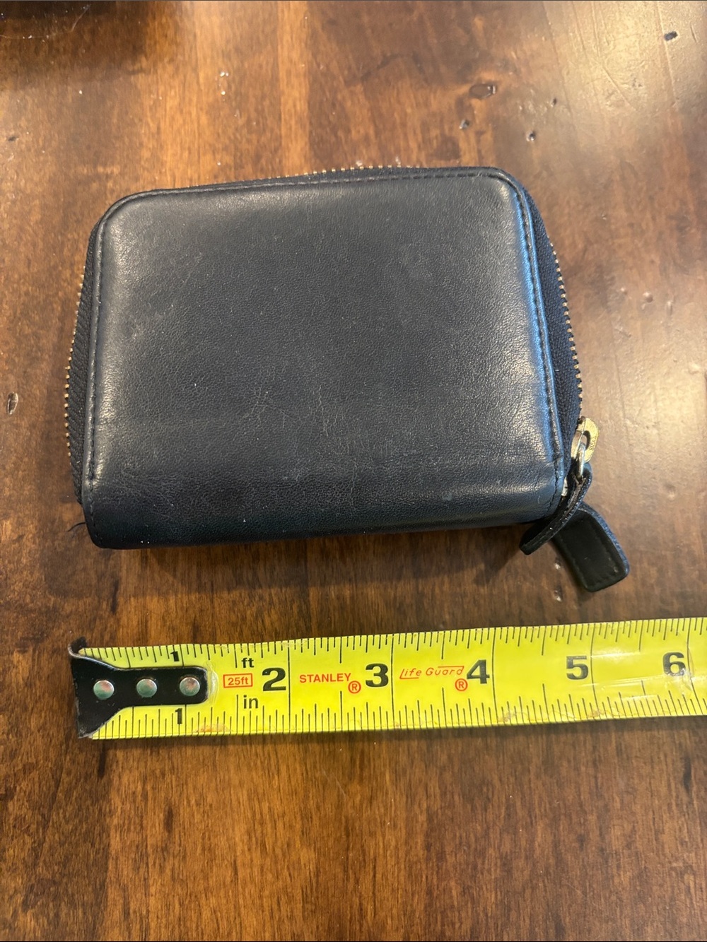 Women's  Black Leather Zip Wallet Card Holder